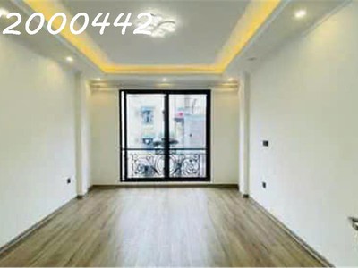 Nhà phong cách  liền kề    phố yên hòa dt 30m2 5 tầng mới . loanh quanh 7 tỷ 1