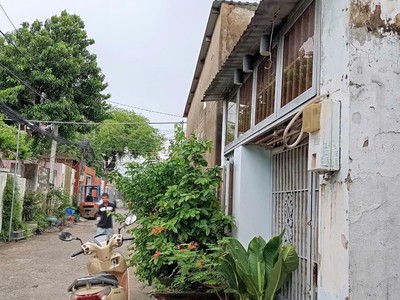 Bán nhà hồng sến 75m2  long thạnh mỹ   giá 4.9tỷ 0