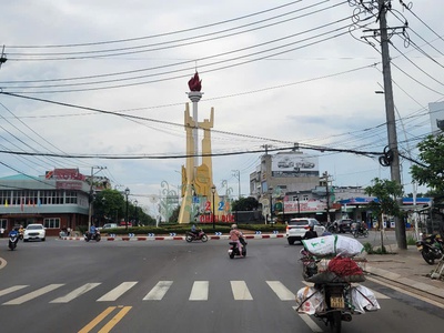   đất đẹp 220m  gần cao tốc long thành   sát kcn   mặt tiền đường   chỉ 2 tỷ - cơ hội đầu tư hot 1