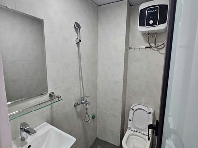 Hiếm. ccmn 5 tầng mạc thị bưởi, hai bà trưng, thang máy, 8 phòng studio, dòng tiền 600 triệu/năm. 4