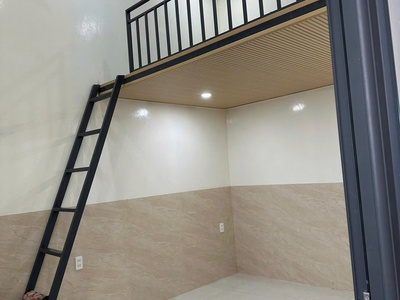 Cần nhượng phòng trọ gác đúc, gần các trường đại học, không chung chủ 4