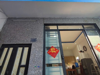 Bán nhà 41m2 - trần đại nghĩa - 2 tàng - tặng full nội thất- ngang 5.4m - nhỉnh 2 tỷ 0