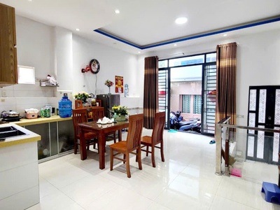 Bán nhà 41m2 - trần đại nghĩa - 2 tàng - tặng full nội thất- ngang 5.4m - nhỉnh 2 tỷ 1