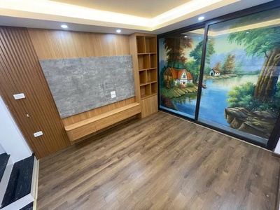 Nhà dân xây độc lập phố đàm quang trung 35m2x  5 tầng, mặt tiền 3.3m x 6.65 tỷ long biên. 2