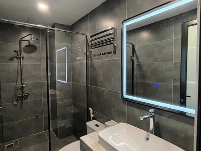 Nhà mới đẹp oto đỗ cửa phố trạm 37m2,x 6 tầng,mặt tiền 4.7m,10 tỷ long biên. 3