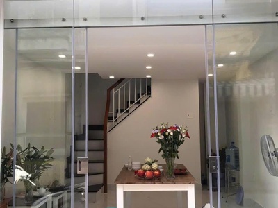 Nhà mới 5 tầng q10   hxh   giá chỉ 5 tỷ 4 . lh:0988954579. 1