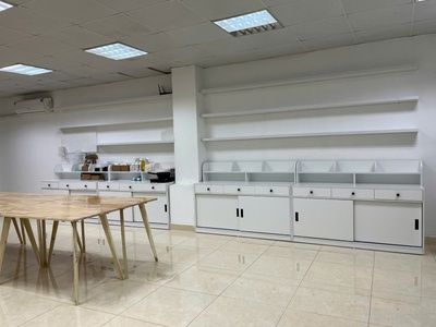 Vì chuyển xưởng nến nên mình đang có mặt sàn trống 80m2 muốn cho thuê 4