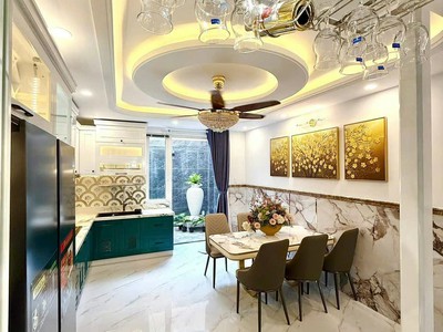 Bán nhà đường số 43 P.Bình Thuận,Quận 7 dt 4x20m,4 lầu, st mới đẹp 3