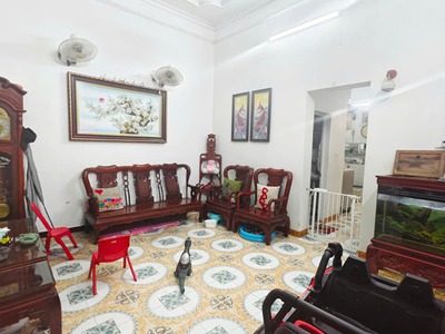 Cần bán 53,4m2 nhà 3 tầng cách 50m ra phố Nguyễn Văn Cừ. Nằm giữa trường Ngọc Lâm và Gia Thụy 0