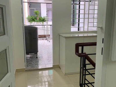 Bán nhà hoặc cho thuê nhà TK18/22 Nguyễn Cảnh Trân, Q1 17