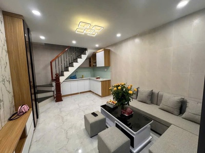 Cần bán nhà 5 tầng 20m ô tô đỗ rẻ nhất thị trường tại minh khai, hbt 0