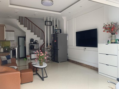 Nhà đẹp long lanh- lô góc thoáng sáng- cách ô tô 50m- mặt tiền rộng- giá tốt nhất khu vực 1