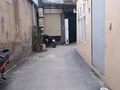  đất ngọc thụy longbiên 48m- giá nhỉnh 6t -gần ô tô vf 3 vào đất. 1