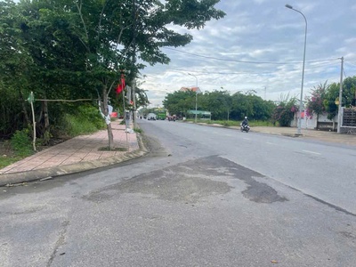 Bán Đất Chính Chủ QL 1A, P.4, TP.Tân An, 80m2, SHR, Giá 900TR, Sang Tên Ngay. 0