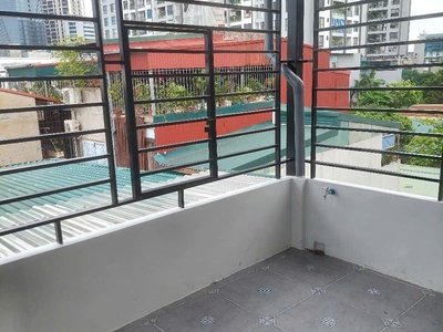 Cần bán nhà 5 tầng 20m ô tô đỗ rẻ nhất thị trường tại minh khai, hbt 3