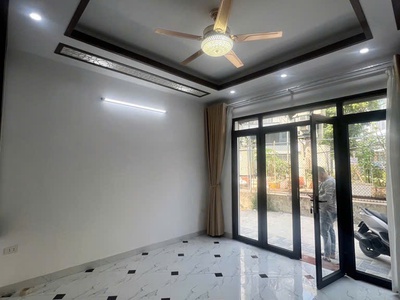 Bán nhà mới kong  cổlinh-  aeon - long biên -  ototranh, chào 7,x tỷ  0