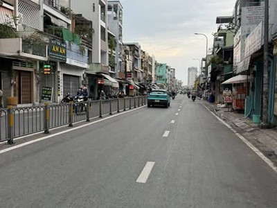 Nhà đường nguyễn chí thanh quận 11 phường 13. 0