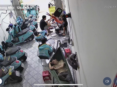 Cần sang lại quán cf trạm sạc xe điện 1017/9a lạc long quân, p11, tân bình. 0