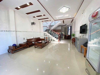Bán nhà căn góc 2 tầng mặt tiền khu tái định cư đất lành xã phước đồng 0