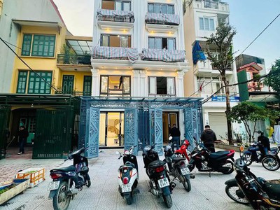 Bán nhà nguyễn chính   lô góc   thang máy - kinh doanh   60m2   3.5m mt-  17.9 tỷ 3