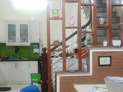  nhà gần  aeon,  cổlinh- long biên - chào 6,x tỷ    diện tích: 37 m2,  4 tầng, mặt 0