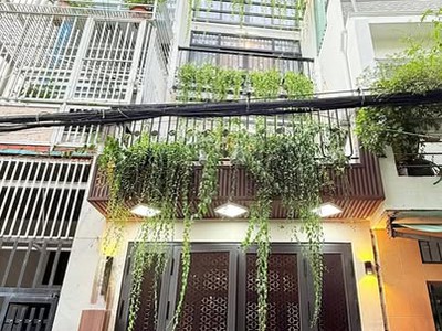 Nhà hxt đường nguyễn trọng tuyển phường 2 quận tân bình. 0
