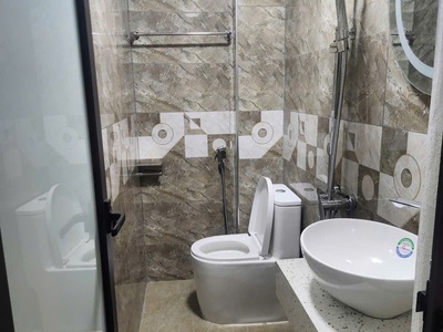 Cần bán nhà 5 tầng 20m ô tô đỗ rẻ nhất thị trường tại minh khai, hbt 4