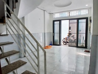 Trung tâm tân bình - cách chợ phạm văn hai 100m - 4 tầng - sổ đẹp. nhỉn 6t.ỷ 3