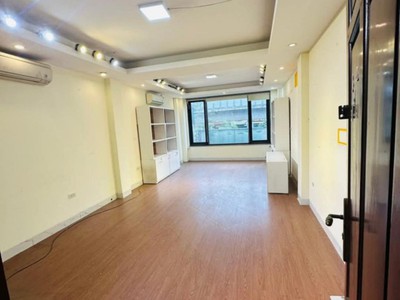 Siêu phẩm mặt phố hào nam   vỉa hè 7m   thang máy   thông sàn   kinh doanh thượng thừa 2