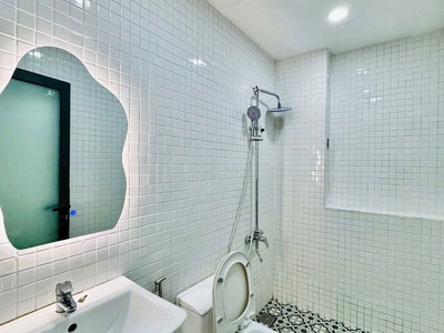 Bán Nhà Chính Chủ MT Nguyễn Cưu Vân, DT 62m, SHR, Giá 2.1 Tỷ 5