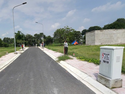 Bán Đất Chính Chủ QL 1A, P.4, TP.Tân An, 100m2, SHR, Giá 2.2 TỶ 2
