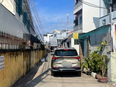 Bán gấp 2 lô quay đầu hẻm 20 đường phước long. 1