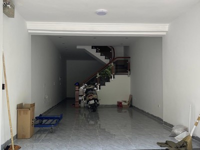 Cho thuê mbkd ngõ ô tô nghĩa tân, 53m2, 1 tầng, 7.5 triệu kd đỉnh 1