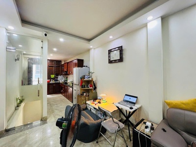 Hoàng ngân  - oto - ngõ thông - kinh doanh dt 52m2 4 tầng mặt tiền 3m giá 13.3 tỷ 1