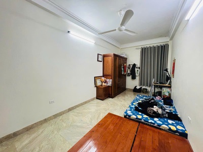 Hoàng ngân  - oto - ngõ thông - kinh doanh dt 52m2 4 tầng mặt tiền 3m giá 13.3 tỷ 3