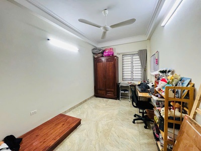 Hoàng ngân  - oto - ngõ thông - kinh doanh dt 52m2 4 tầng mặt tiền 3m giá 13.3 tỷ 4