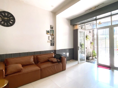 Bán gấp nhà mặt tiền linh đông   95m    đường 6m tránh nhau   gần phạm văn đồng   chỉ 5.6 tỷ 1