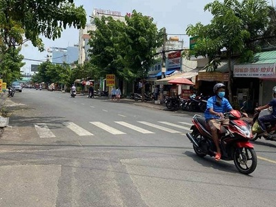 Nhà mt kd hạ chào 2,2 tỷ, trần thái tông, p15, tân bình, 62m2, 2 tầng, ngang khủng 10m. 4