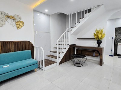 Nhà kiệt 3m sát mt trần quý cáp, thạch thang, 2 tầng cứng đẹp, 2.68 tỷ 0