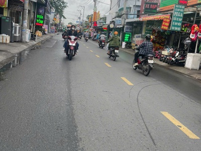 Bán nhà mặt tiền 8x40m giá 17 tỷ đường phan văn đối 0