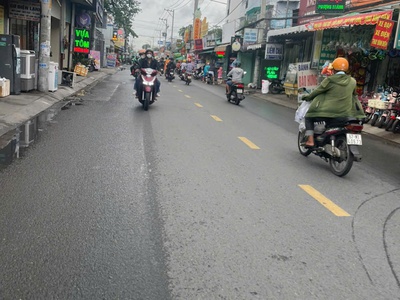 Bán nhà mặt tiền 8x40m giá 17 tỷ đường phan văn đối 1