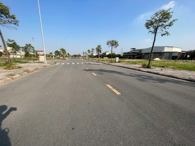 Tọa lạc tại bảo long new city, hương mạc, từ sơn, bắc ninh, đất nền này có diện tích 100m2 và giá 1