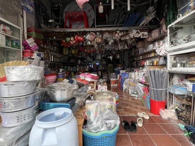 Nhà mặt tiền tân an   đang kinh doanh vlxd   giá chỉ 3.68 tỷ 2