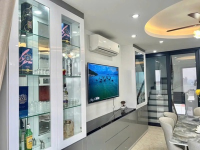 Nhà mới 7 tầng thang máy ô tô vào nhà trung tâm ngọc thụy 48m2,13.05 tỷ long biên. 1