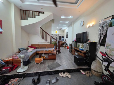 Thông số hoa hậu 44m x 4 tầng, mặt tiền 4,3m ngọc thụy long biên - 5,3 tỷ bán gấp 0