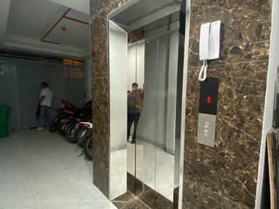 Bán nhà gần chợ cổ nhuế   6 tầng thang máy   sổ đỏ sẵn 2