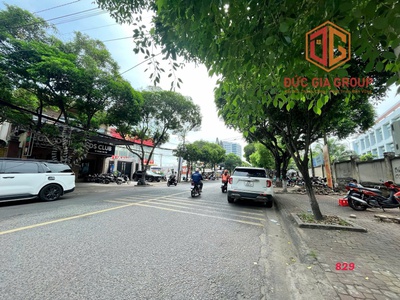 Hot  bán nhà 1t2l, 245m2 đường phan trung gần vincom giá 27 tỷ 1
