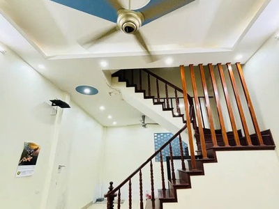 Nhà đẹp dân xây ngọc thụy 38m2,x  5 tầng mặt tiền 4.7m, 7.9 tỷ long biên. 1