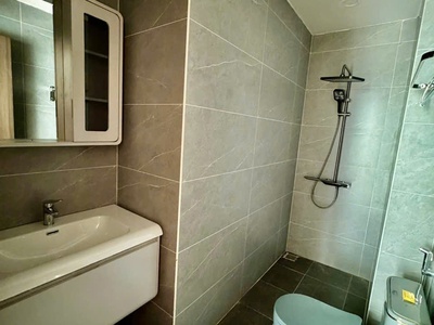 Cho thuê căn hộ giá tốt 2 p.ngủ  70m2  Vinhomes Marina. 4