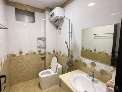 Cho thuê nhà riêng cực đẹp phố Văn Cao 1
